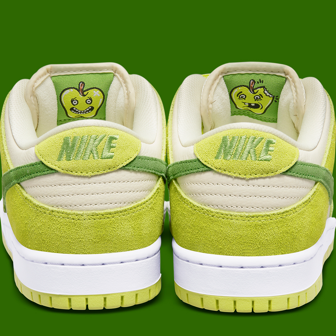 1649108375 545 Imagenes oficiales de las Nike SB Dunk Low Green Apple