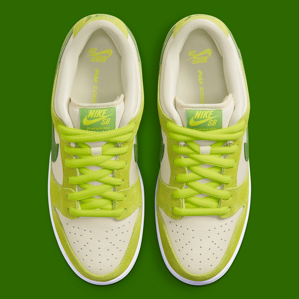 1649108375 955 Imagenes oficiales de las Nike SB Dunk Low Green Apple