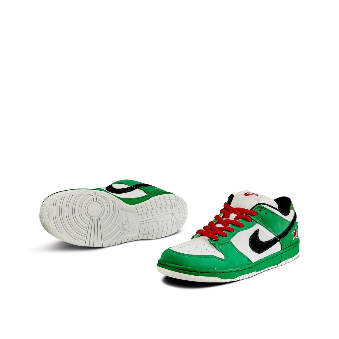 1672340436 108 Se rumorea que Nike SB Dunk Low Heineken 20 se